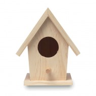 Drewniany domek dla ptaków